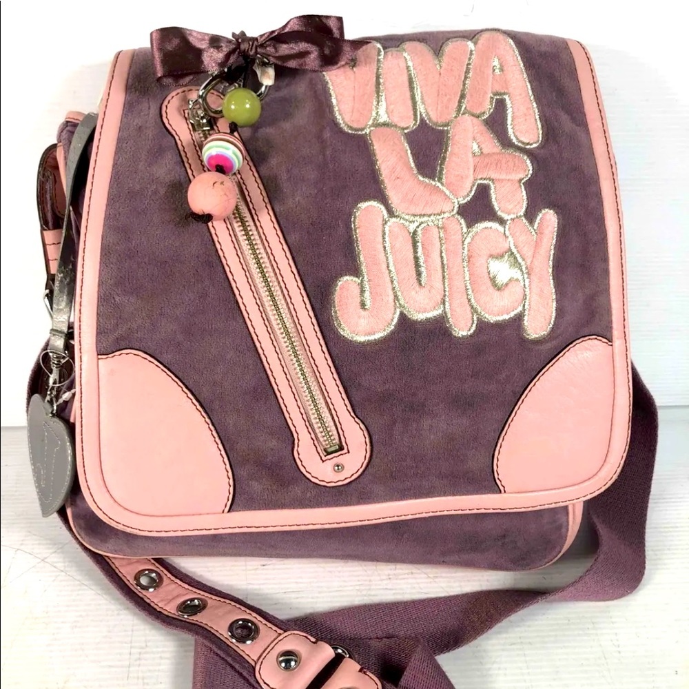 Juicy Couture Womens Purple Velvet Adjustable Strap Inner Pockets Crossbody Bag